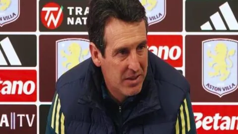 羽联总决赛：凡尘与圣坛携手飞跃，“梁王”与图欧共攀晋级高峰